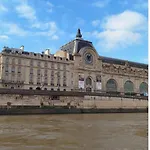 Le Petit Chatelet Париж